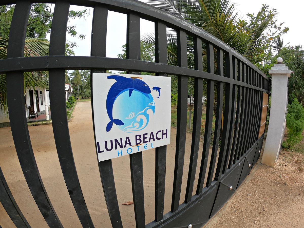 Luna Beach Hotel Nilaveli Exteriör bild